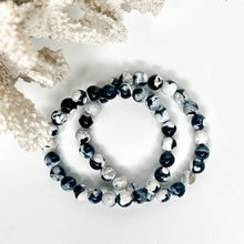 Load image into Gallery viewer, ORCA AGATE BRACELET
