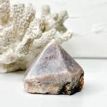 Load image into Gallery viewer, PINK AMETHYST RAW POINT