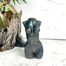 Load image into Gallery viewer, SILVER SHEEN OBSIDIAN CARVING BODY
