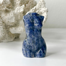 Load image into Gallery viewer, DIVINE FEMININE CRYSTAL CARVING