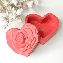 Load image into Gallery viewer, ROSE HEART TRINKET BOX
