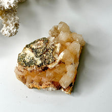 Load image into Gallery viewer, ZEOLITE ASSORTED CLUSTER