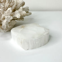 Load image into Gallery viewer, SELENITE SATIN SPAR SLAB