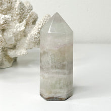 Load image into Gallery viewer, FLUORITE POINT