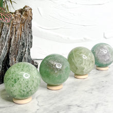 Load image into Gallery viewer, FLUORITE SPHERE