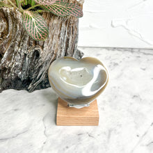 Load image into Gallery viewer, AGATE HEART