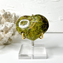 Load image into Gallery viewer, GREEN OPAL HEART