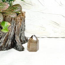 Load image into Gallery viewer, SMOKEY QUARTZ POINT