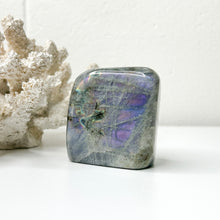 Load image into Gallery viewer, PURPLE FLASH LABRADORITE FREEFORM