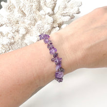 Load image into Gallery viewer, CRYSTAL CHIP BRACELET