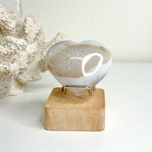 Load image into Gallery viewer, AGATE HEART