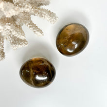Load image into Gallery viewer, NATURAL CITRINE LARGE PALMSTONE