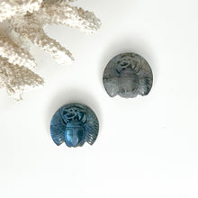 Load image into Gallery viewer, LABRADORITE CARVING