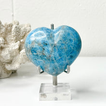 Load image into Gallery viewer, BLUE APATITE HEART