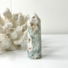 Load image into Gallery viewer, MOSS AGATE POINT