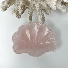 Load image into Gallery viewer, ROSE QUARTZ CLAM SHELL