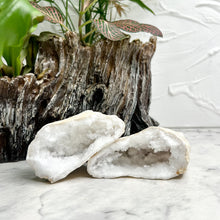 Load image into Gallery viewer, CLEAR QUARTZ GEODE PAIR
