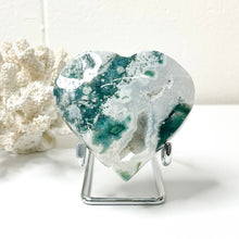 Load image into Gallery viewer, MOSS AGATE HEART