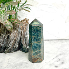 Load image into Gallery viewer, APATITE TOWER