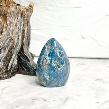 Load image into Gallery viewer, DUMORTIERITE MINI FREEFORM