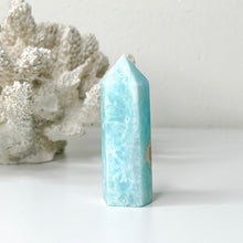 Load image into Gallery viewer, CARIBBEAN CALCITE POINT