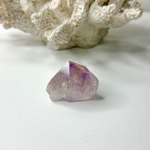 Load image into Gallery viewer, AMETHYST BOLIVIAN BASE CUT POINT