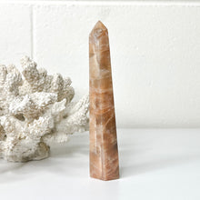 Load image into Gallery viewer, PEACH MOONSTONE POINT