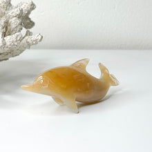 Load image into Gallery viewer, AGATE DOLPHIN CARVING