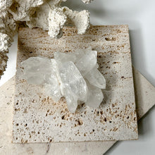 Load image into Gallery viewer, CLEAR QUARTZ CLUSTER