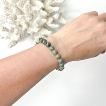 Load image into Gallery viewer, AFRICAN TURQUOISE BRACELET