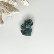 Load image into Gallery viewer, LABRADORITE CARVING