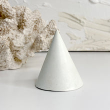 Load image into Gallery viewer, CERAMIC RING HOLDER