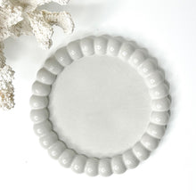 Load image into Gallery viewer, BUBBLE ROUND TRINKET TRAY