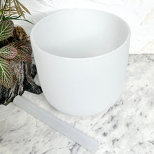 Load image into Gallery viewer, FROSTED CRYSTAL SINGING BOWL 7”