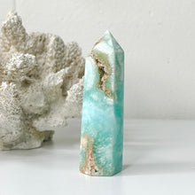 Load image into Gallery viewer, CARIBBEAN CALCITE POINT