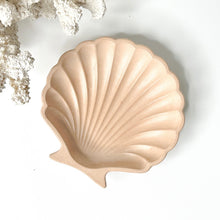 Load image into Gallery viewer, SHELL TRINKET TRAY