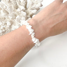 Load image into Gallery viewer, CRYSTAL CHIP BRACELET