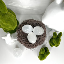 Load image into Gallery viewer, SELENITE EGG