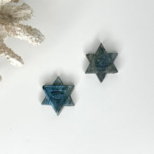 Load image into Gallery viewer, LABRADORITE CARVING