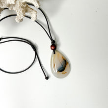 Load image into Gallery viewer, AGATE TEAR DROP PENDANT