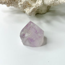 Load image into Gallery viewer, AMETHYST BOLIVIAN BASE CUT POINT