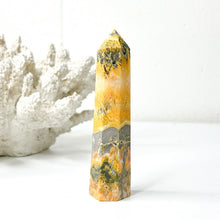 Load image into Gallery viewer, BUMBLEBEE JASPER POINT