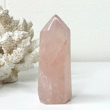 Load image into Gallery viewer, ROSE QUARTZ POINT