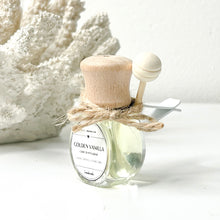 Load image into Gallery viewer, GOLDEN VANILLA RITUAL CAR DIFFUSER