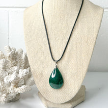 Load image into Gallery viewer, MALACHITE PENDANT NECKLACE