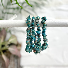 Load image into Gallery viewer, CRYSTAL CHIP BRACELET