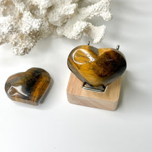 Load image into Gallery viewer, TIGERS EYE HEART