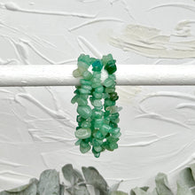 Load image into Gallery viewer, GREEN AVENTURINE CHIP BRACELET