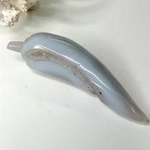 Load image into Gallery viewer, AGATE CHILLI CARVING