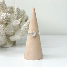 Load image into Gallery viewer, SILVER HEART RING